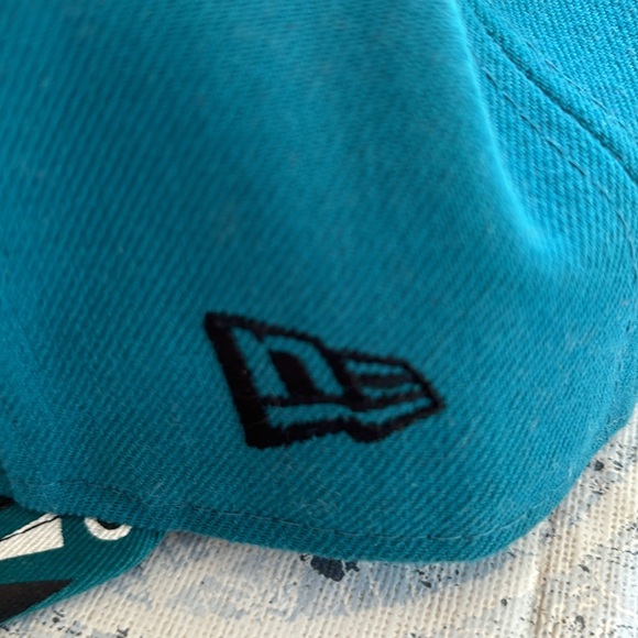NEW ERA 9FIFTY San Jose Sharks Adjustable Snap Back Geometric Mosaic Design Cap - Picture 3 of 6
